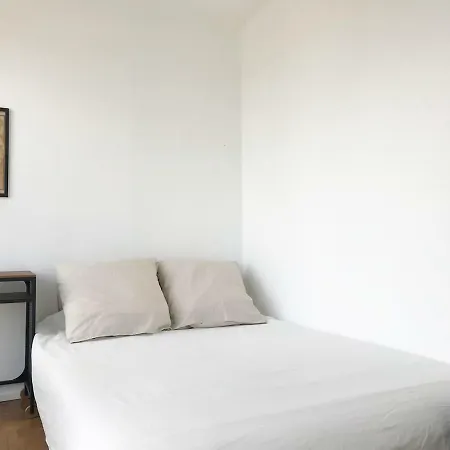 Parisian Appart 72m² Great View + Private Parking アパート